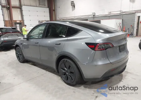 2025 Tesla Model Y Long Range Dual Motor All-Wheel Drive from USA, damaged, VIN 7SAYGAEE6SF265117